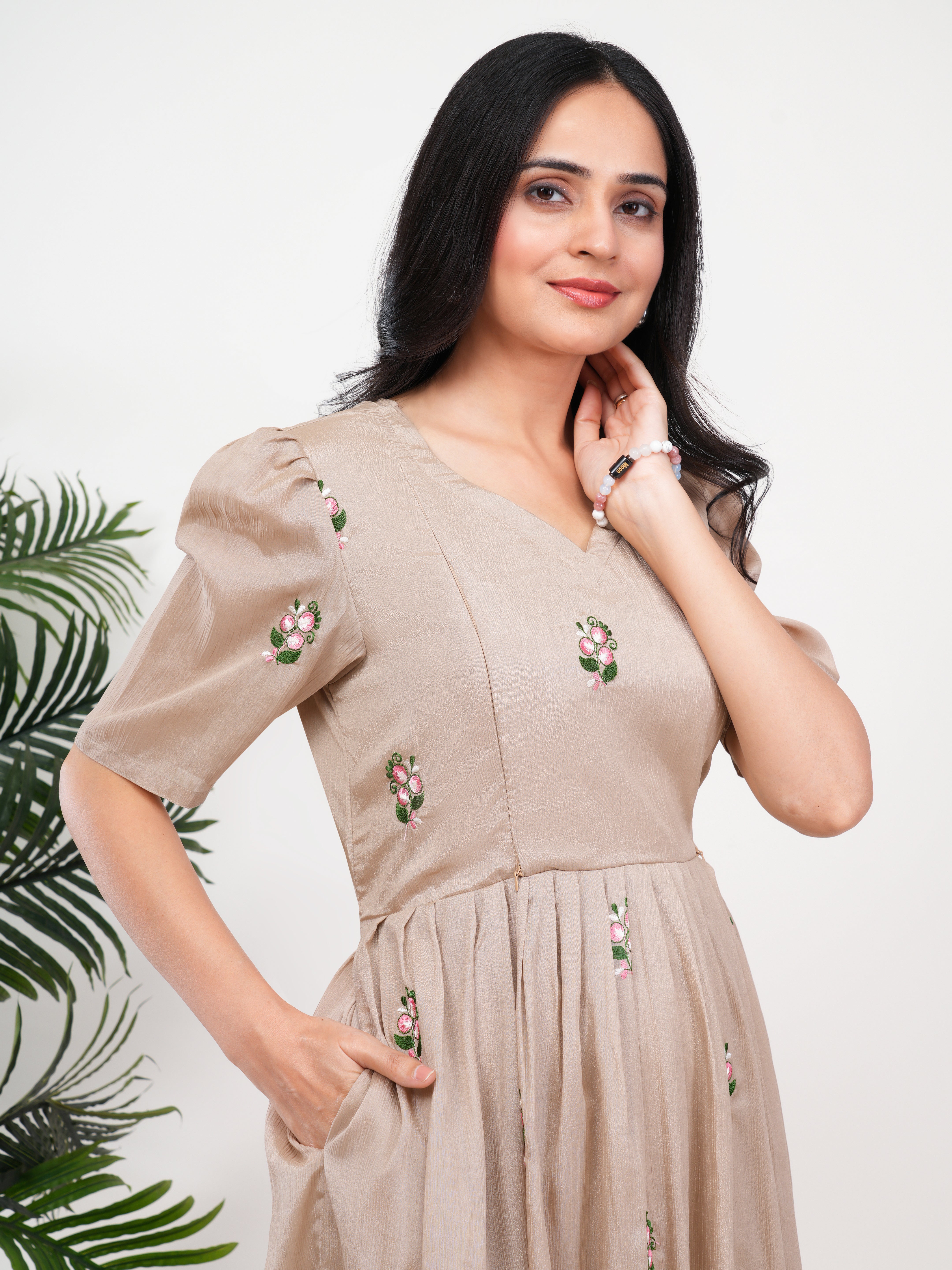 Cream Feeding Single Kurti